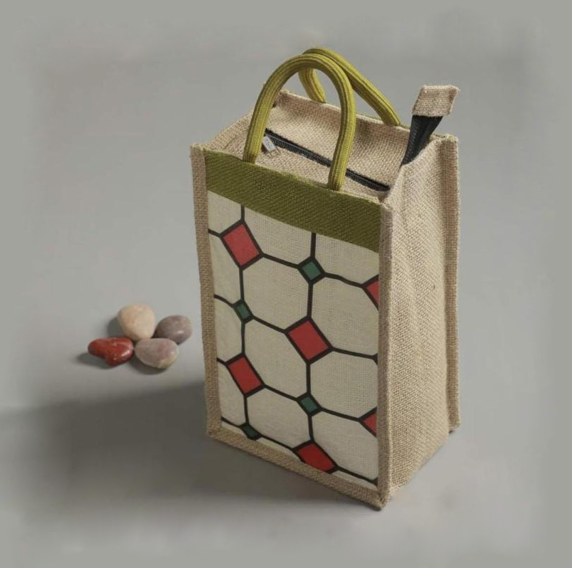 Eco friendly jute lunch box bag with cutomised design and reusable fabrics