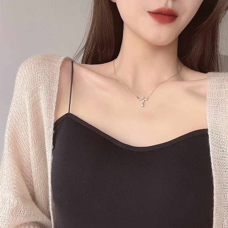 Fashion Necklaces with Mini Heart Necklace
