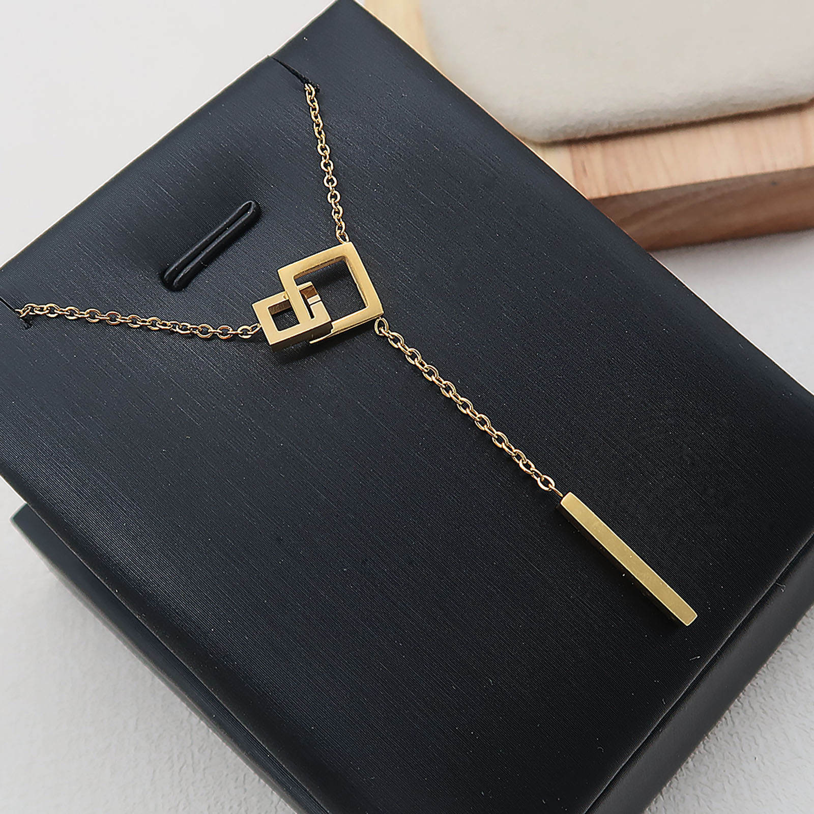 Fashion Necklaces with Mini Heart Necklace